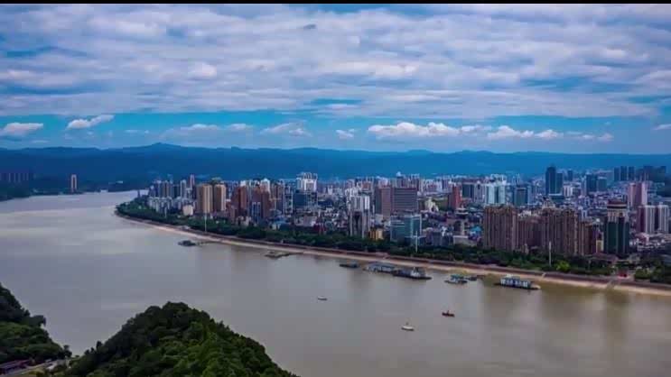 湖北致敬，领导与同胞的深情呼唤