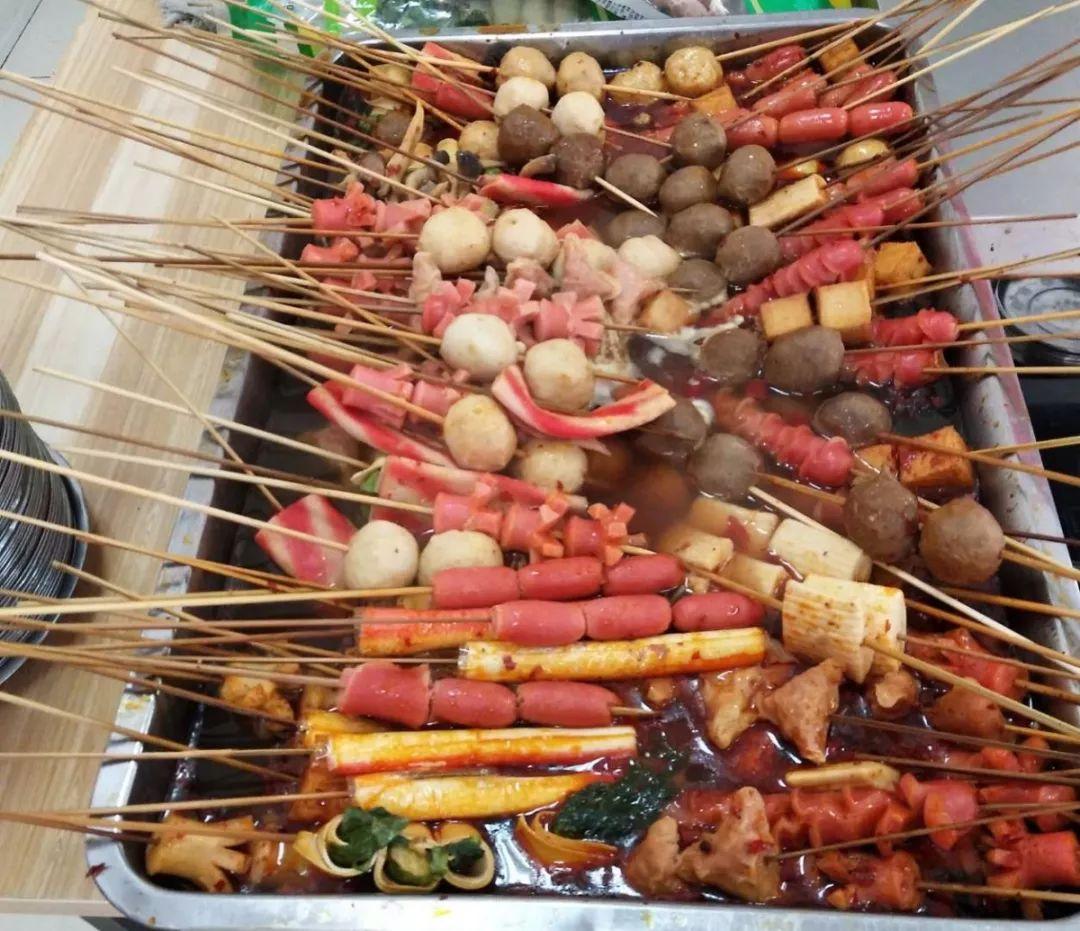 新疆巷弄深处的秘密花园，探寻隐藏小店之谜